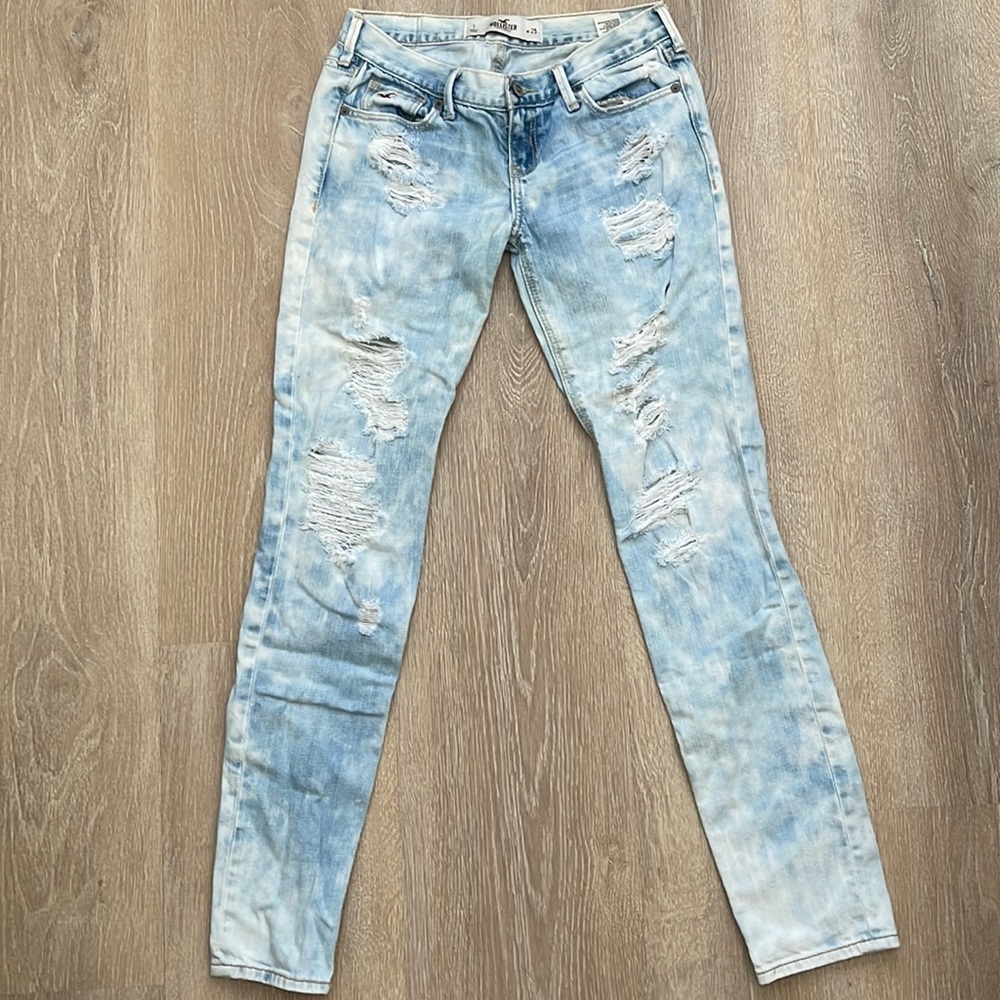 Hollister Co. Distressed Skinny Jeans